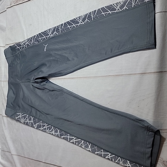 PUMP Shattered Capri in Smoked Pearl size Small New and Super Cute - Picture 1 of 6